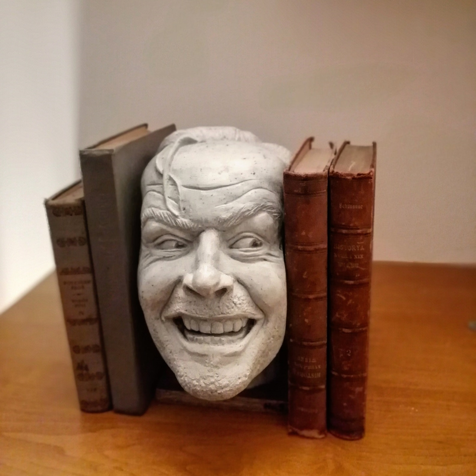 Cale livres Jack Nicholson Shining - /medias/166703681810.jpg